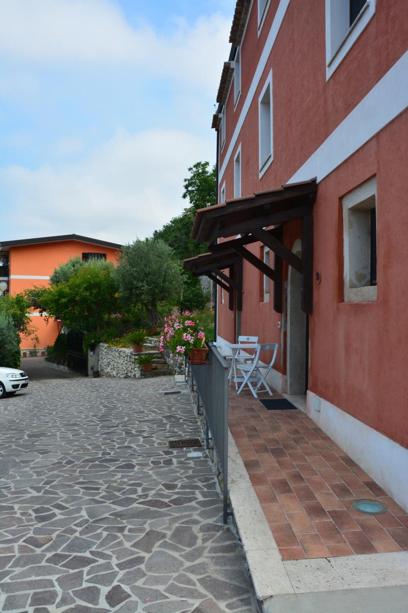 B&B La Casa Rossa Paola Exteriör bild